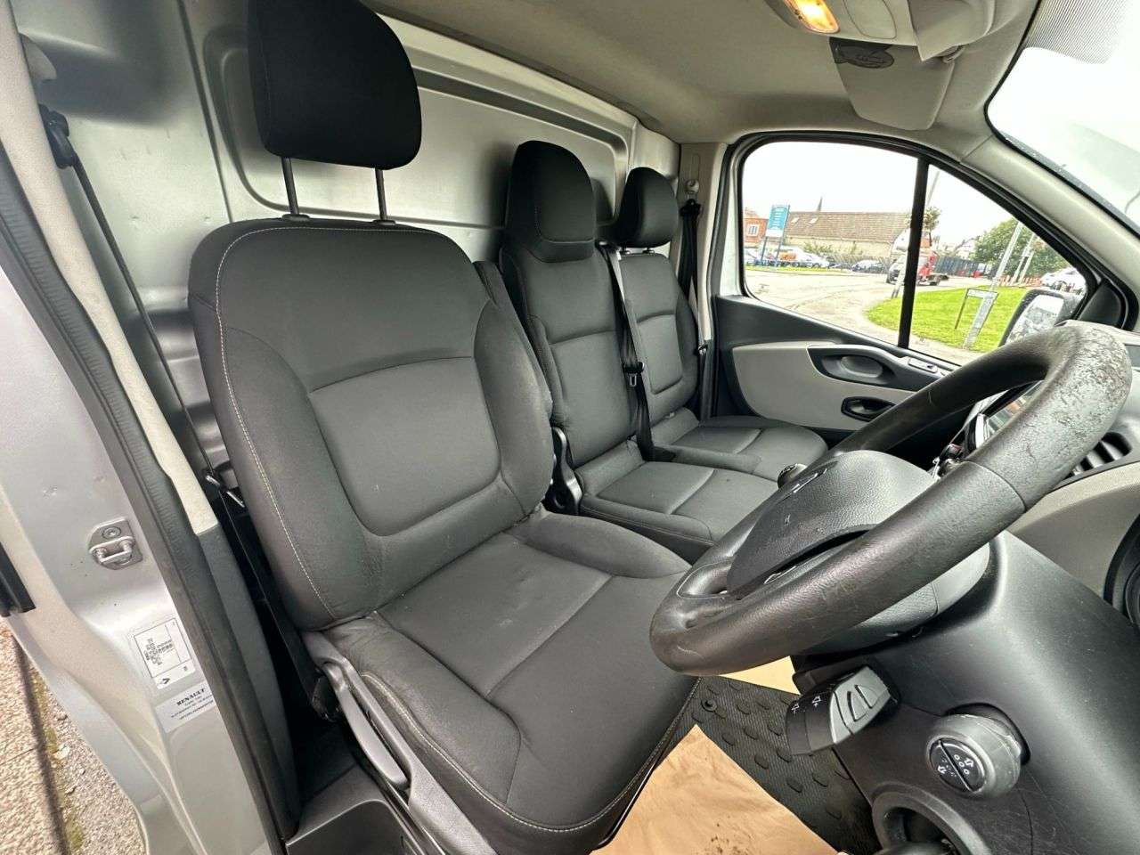 2015 RENAULT TRAFIC 2015 RENAULT TRAFIC