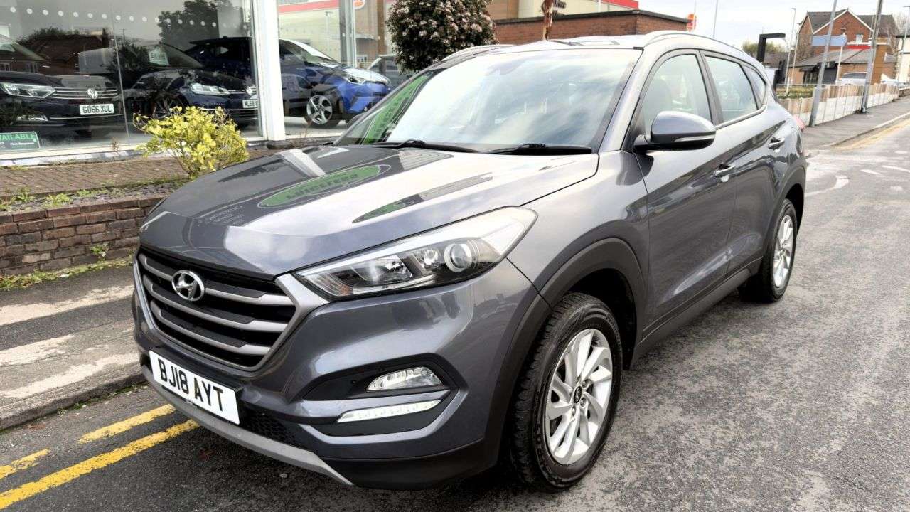 A 2018 HYUNDAI TUCSON 1.6 GDi Blue Drive SE Nav SUV 5dr Petrol Manual Euro 6 (s/s) (132 ps) ULEZ A 2018 HYUNDAI TUCSON 1.6 GDi Blue Drive SE Nav SUV 5dr Petrol Manual Euro 6 (s/s) (132 ps) ULEZ