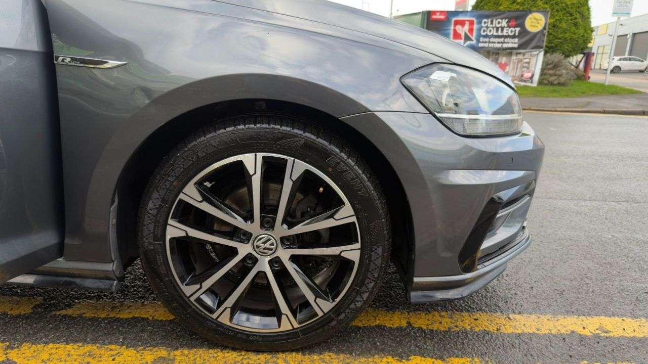 2018 VOLKSWAGEN GOLF 2018 VOLKSWAGEN GOLF