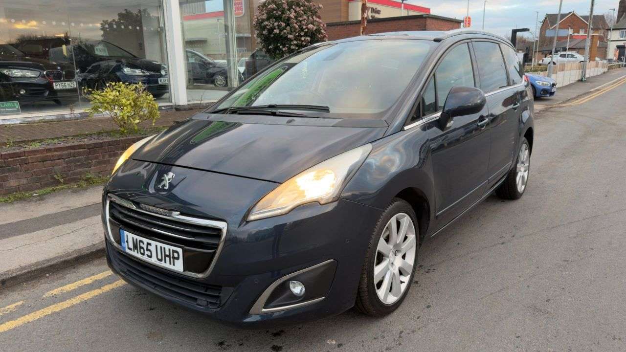 A 2016 PEUGEOT 5008 BLUE HDI S/S ALLURE A 2016 PEUGEOT 5008 BLUE HDI S/S ALLURE