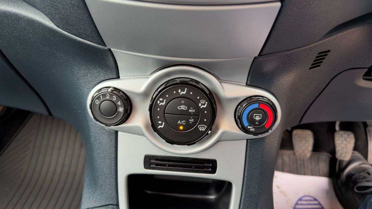 2012 FORD FIESTA 2012 FORD FIESTA