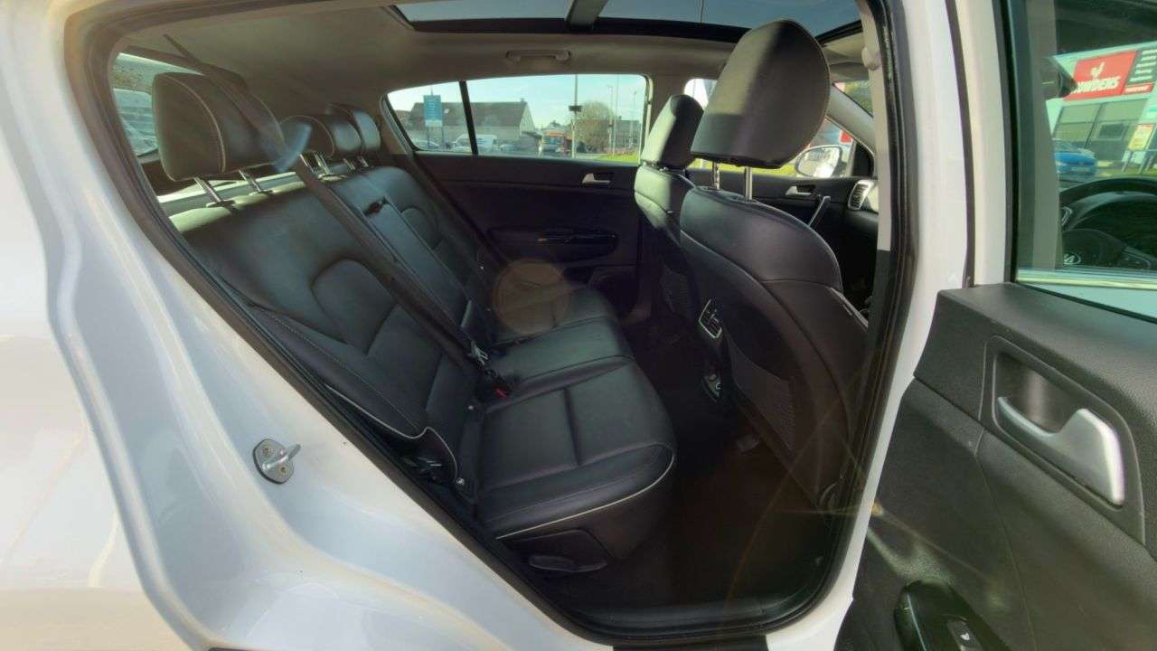 2017 KIA SPORTAGE 2017 KIA SPORTAGE