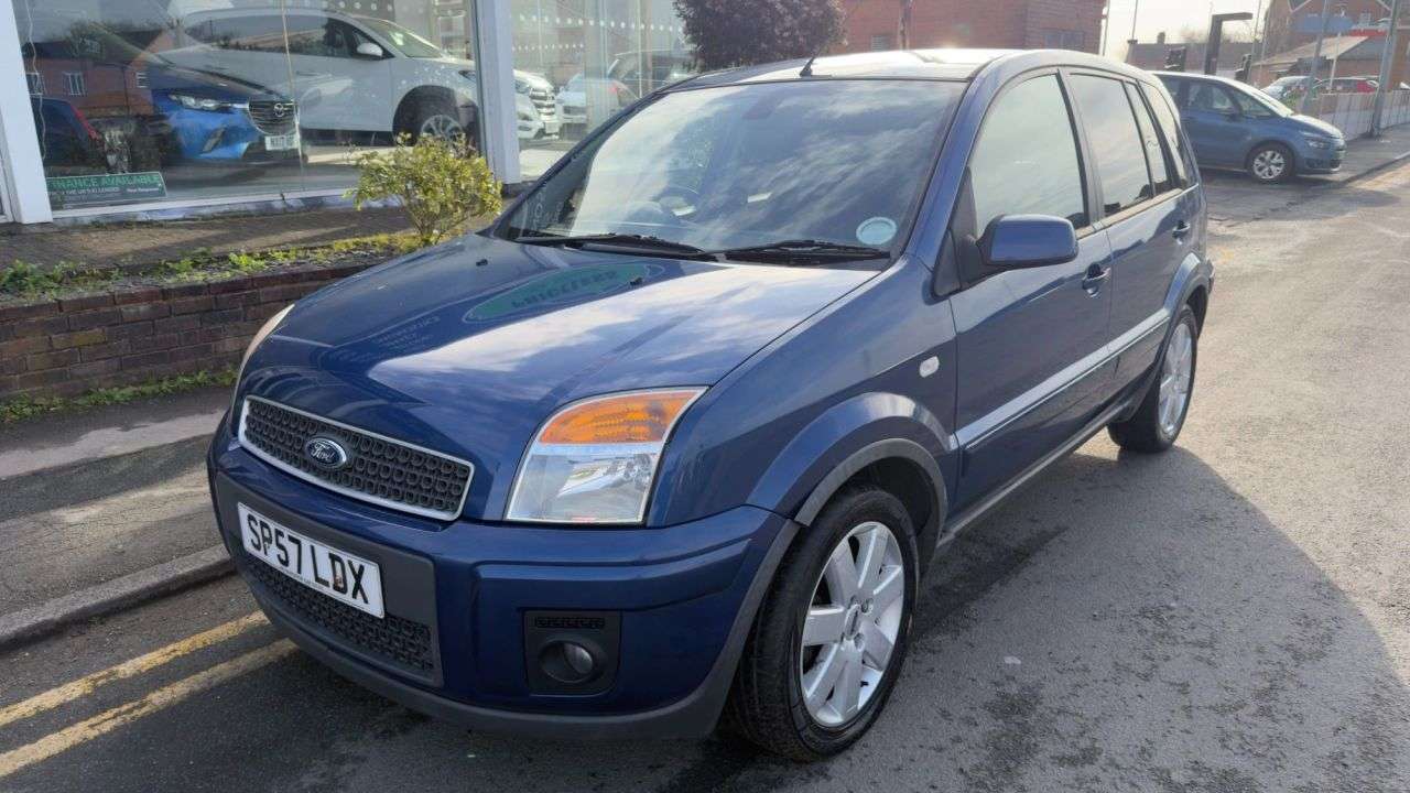 A 2007 FORD FUSION 1.6 Plus Hatchback 5dr Petrol Manual (154 g/km, 99 bhp) A 2007 FORD FUSION 1.6 Plus Hatchback 5dr Petrol Manual (154 g/km, 99 bhp)