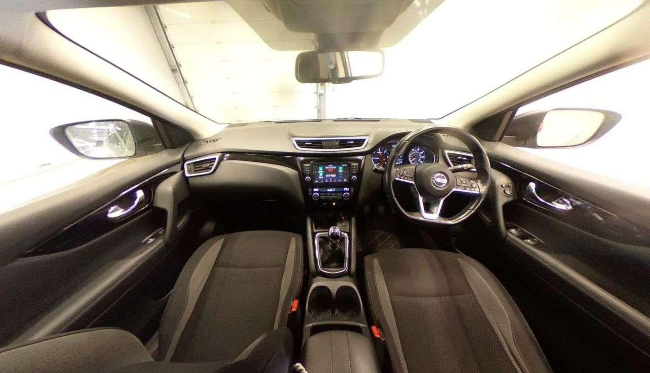 A 2018 NISSAN QASHQAI 1.5 dCi Acenta Premium SUV 5dr Diesel Manual Euro 6 (s/s) (115 ps) ULEZ (Ul A 2018 NISSAN QASHQAI 1.5 dCi Acenta Premium SUV 5dr Diesel Manual Euro 6 (s/s) (115 ps) ULEZ (Ul