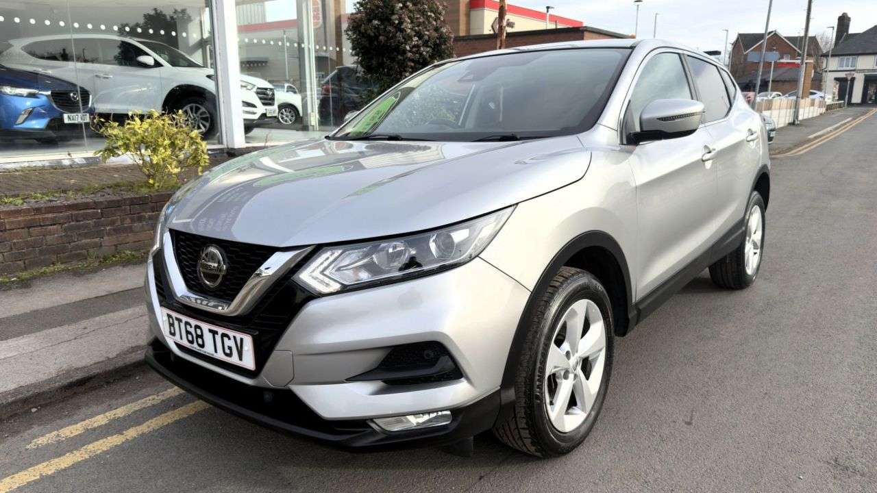 A 2018 NISSAN QASHQAI 1.5 dCi Acenta Premium SUV 5dr Diesel Manual Euro 6 (s/s) (115 ps) ULEZ (Ul A 2018 NISSAN QASHQAI 1.5 dCi Acenta Premium SUV 5dr Diesel Manual Euro 6 (s/s) (115 ps) ULEZ (Ul