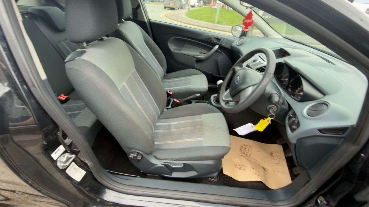 2010 FORD FIESTA 2010 FORD FIESTA