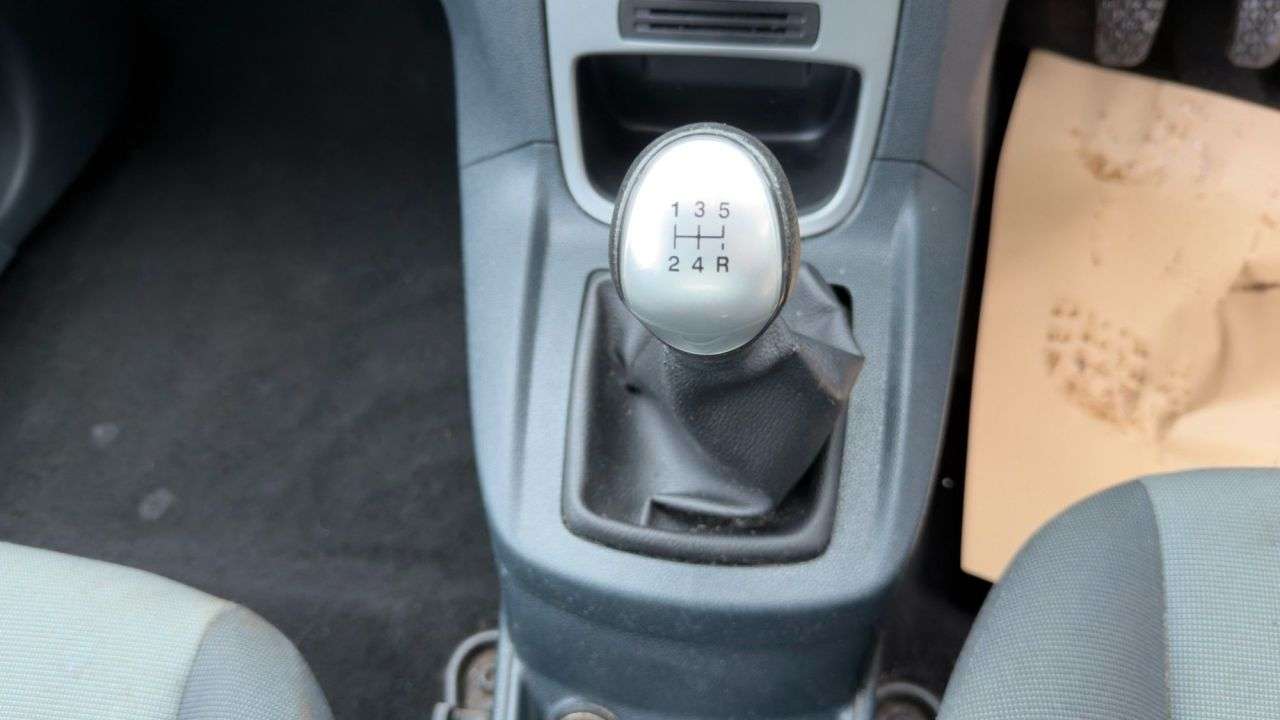 2010 FORD FIESTA 2010 FORD FIESTA