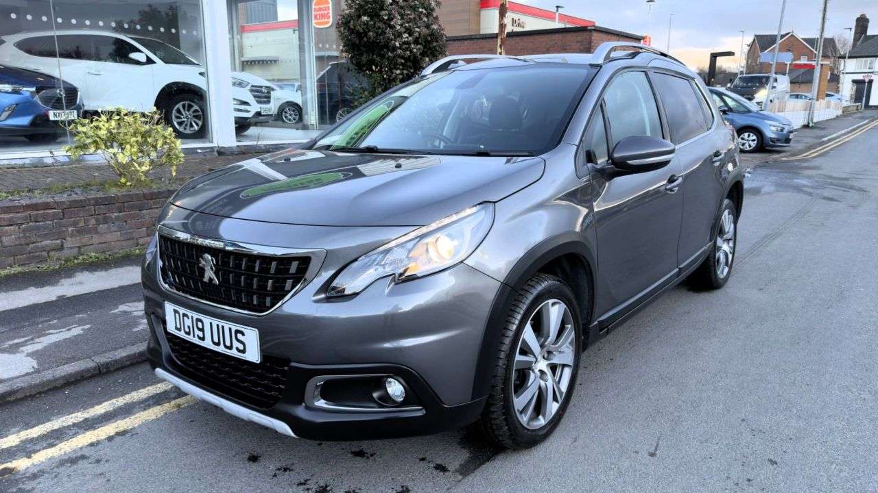 A 2019 PEUGEOT 2008 AUTOMATIC 1.2 PureTech GPF Allure SUV 5dr Petrol EAT Euro 6 (s/s) (110 ps) A 2019 PEUGEOT 2008 AUTOMATIC 1.2 PureTech GPF Allure SUV 5dr Petrol EAT Euro 6 (s/s) (110 ps)