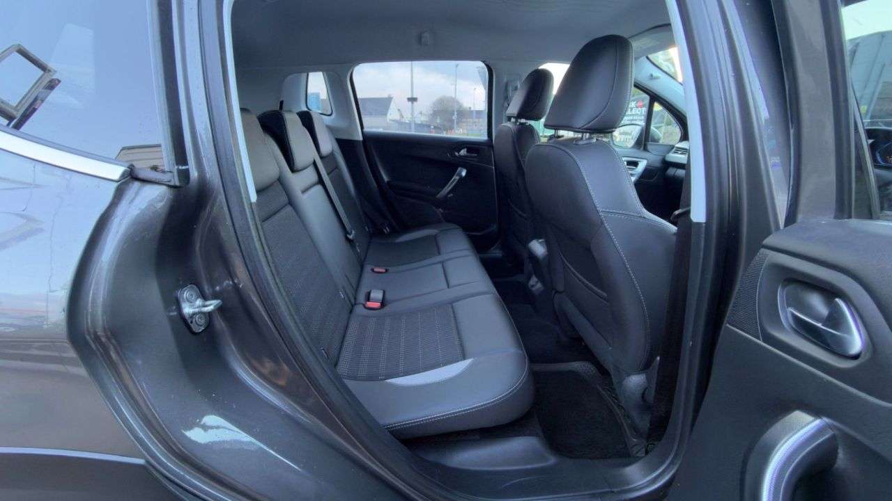 2019 PEUGEOT 2008 2019 PEUGEOT 2008