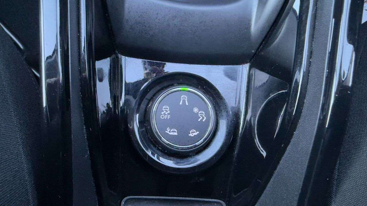 2019 PEUGEOT 2008 2019 PEUGEOT 2008