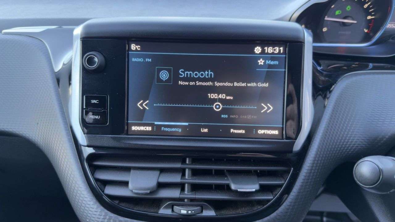 2019 PEUGEOT 2008 2019 PEUGEOT 2008