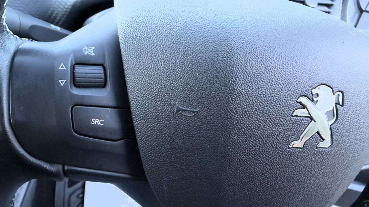 2019 PEUGEOT 2008 2019 PEUGEOT 2008