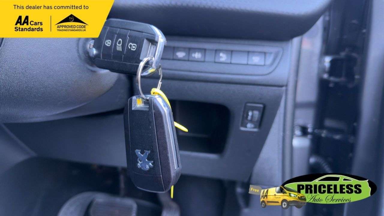 2019 PEUGEOT 2008 2019 PEUGEOT 2008