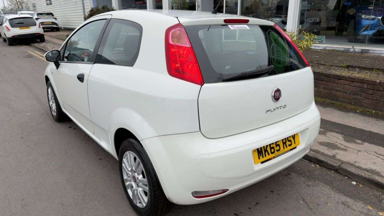 2015 FIAT PUNTO 2015 FIAT PUNTO