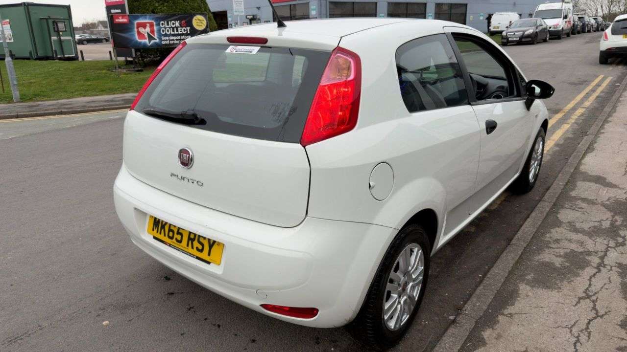 2015 FIAT PUNTO 2015 FIAT PUNTO
