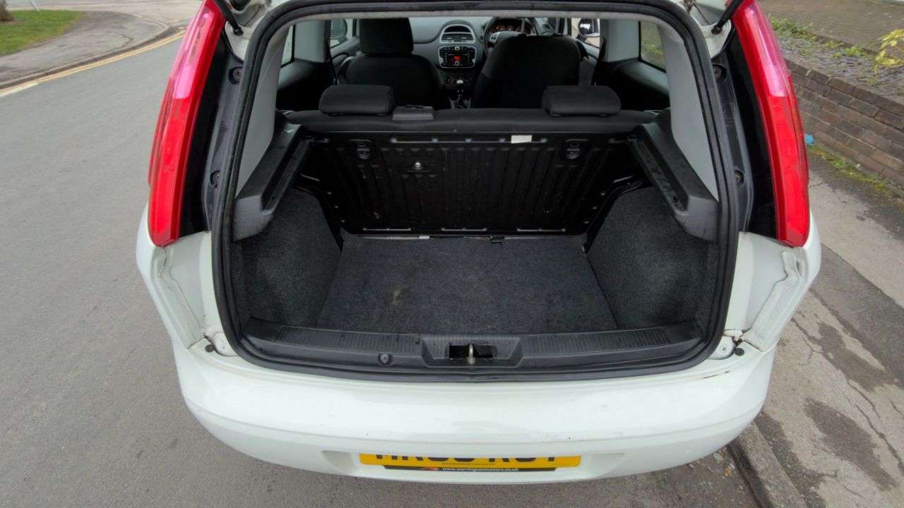 2015 FIAT PUNTO 2015 FIAT PUNTO