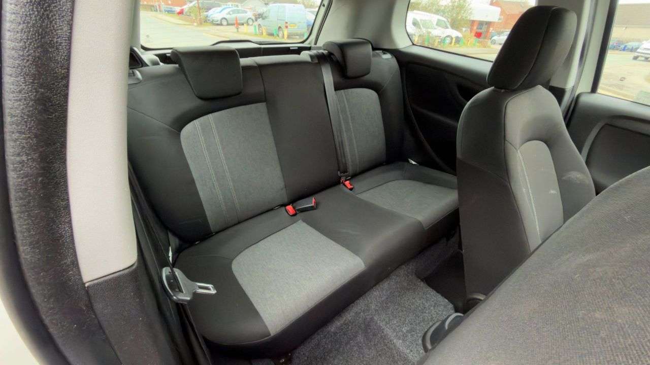 2015 FIAT PUNTO 2015 FIAT PUNTO