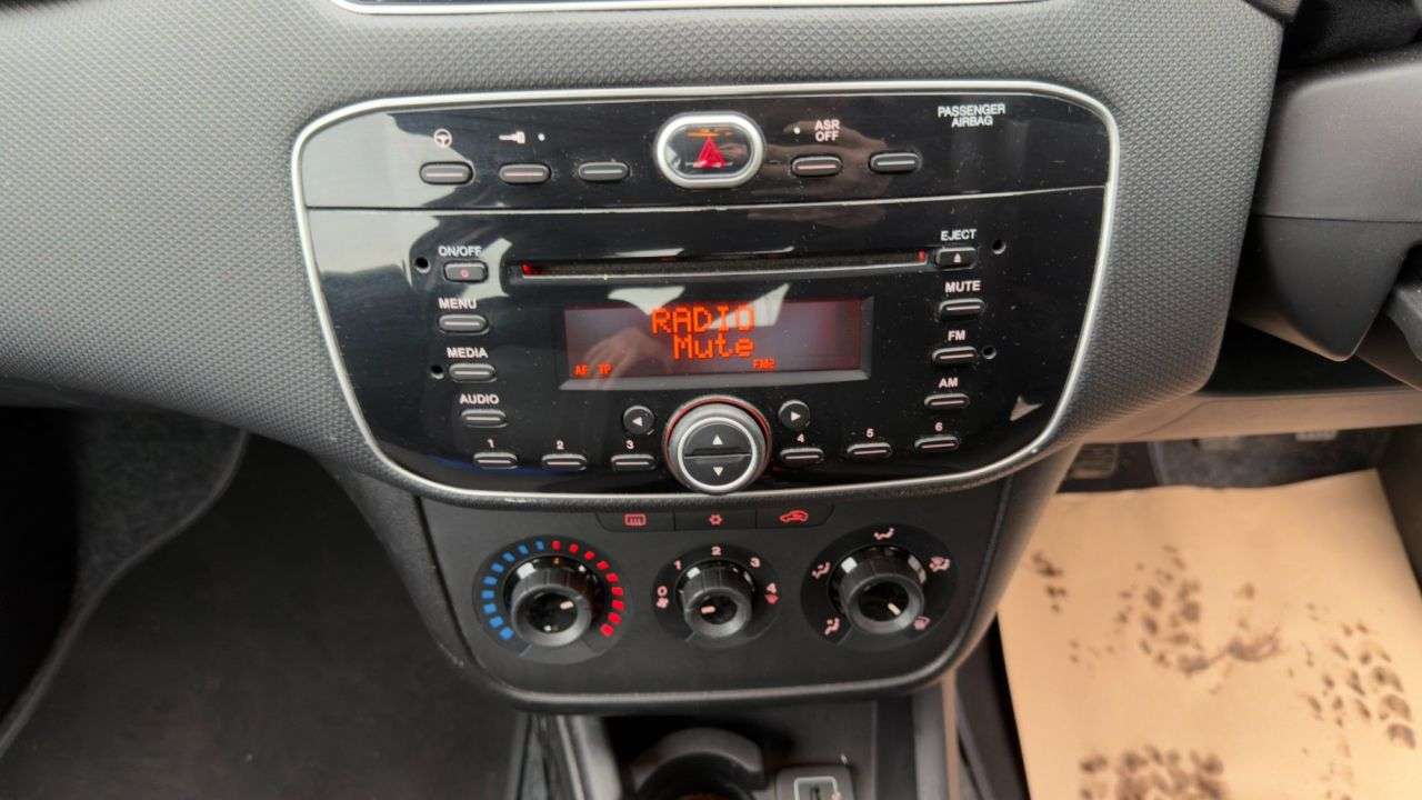 2015 FIAT PUNTO 2015 FIAT PUNTO