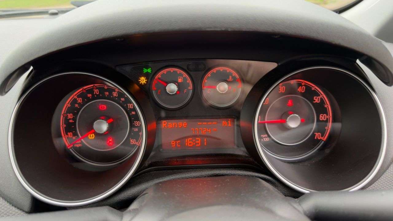 2015 FIAT PUNTO 2015 FIAT PUNTO