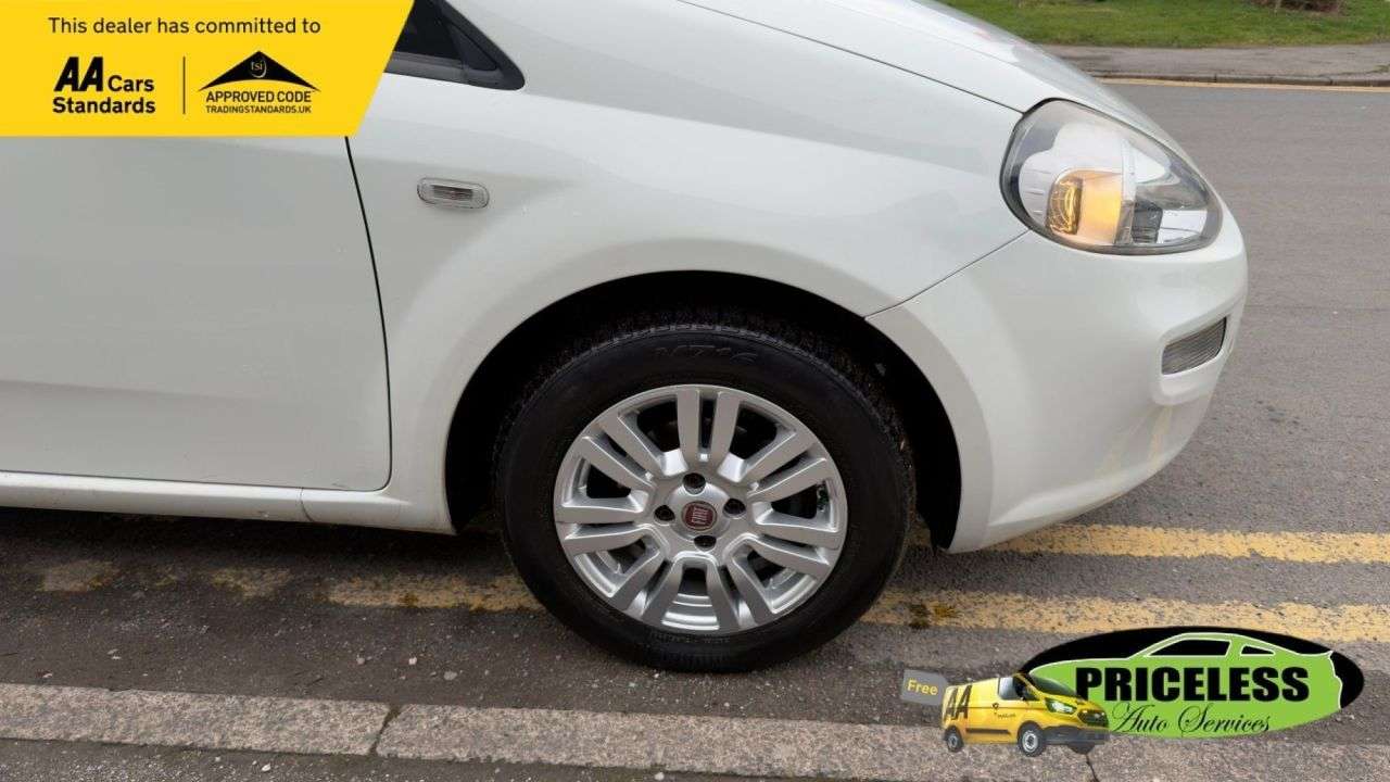 2015 FIAT PUNTO 2015 FIAT PUNTO