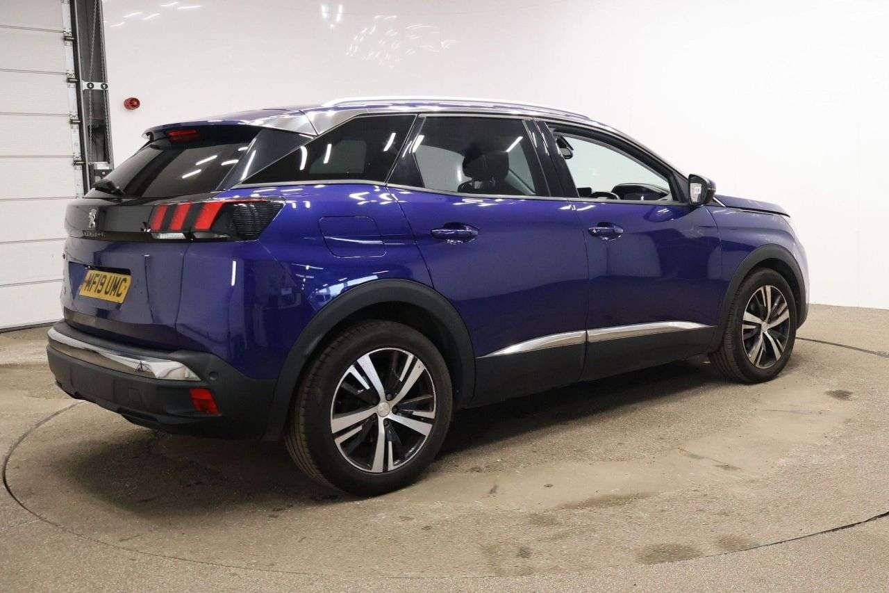 2019 PEUGEOT 3008 2019 PEUGEOT 3008