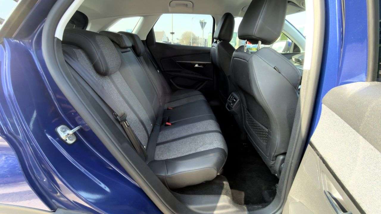 2019 PEUGEOT 3008 2019 PEUGEOT 3008
