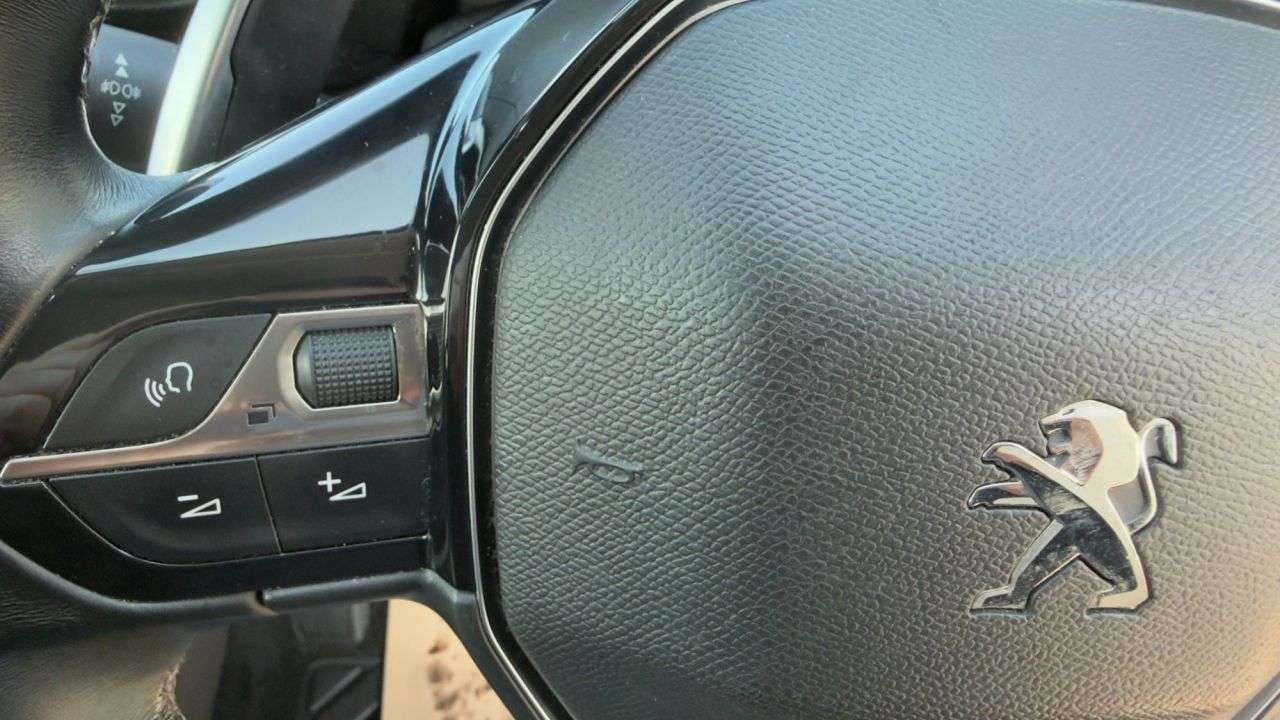 2019 PEUGEOT 3008 2019 PEUGEOT 3008