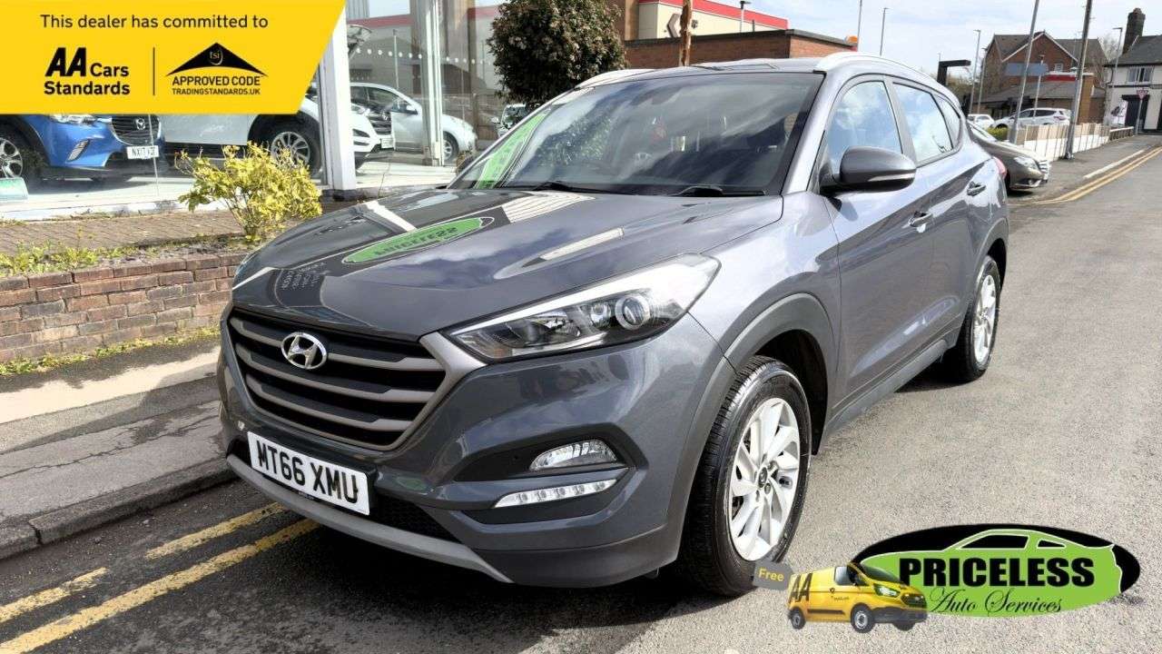 A 2016 HYUNDAI TUCSON 1.7 CRDi Blue Drive SE Nav SUV 5dr Diesel Manual Euro 6 (s/s) (116 ps) ULEZ A 2016 HYUNDAI TUCSON 1.7 CRDi Blue Drive SE Nav SUV 5dr Diesel Manual Euro 6 (s/s) (116 ps) ULEZ