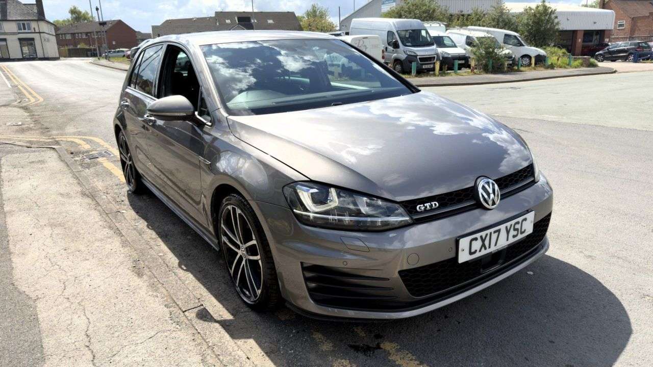 2017 VOLKSWAGEN GOLF 2017 VOLKSWAGEN GOLF