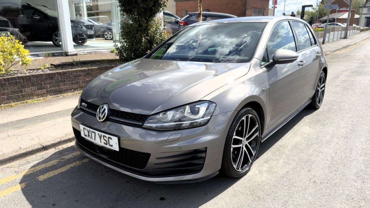 A 2017 VOLKSWAGEN GOLF 2.0 TDI BlueMotion Tech GTD Hatchback 5dr Diesel Manual Euro 6 (s/s) (184 p A 2017 VOLKSWAGEN GOLF 2.0 TDI BlueMotion Tech GTD Hatchback 5dr Diesel Manual Euro 6 (s/s) (184 p