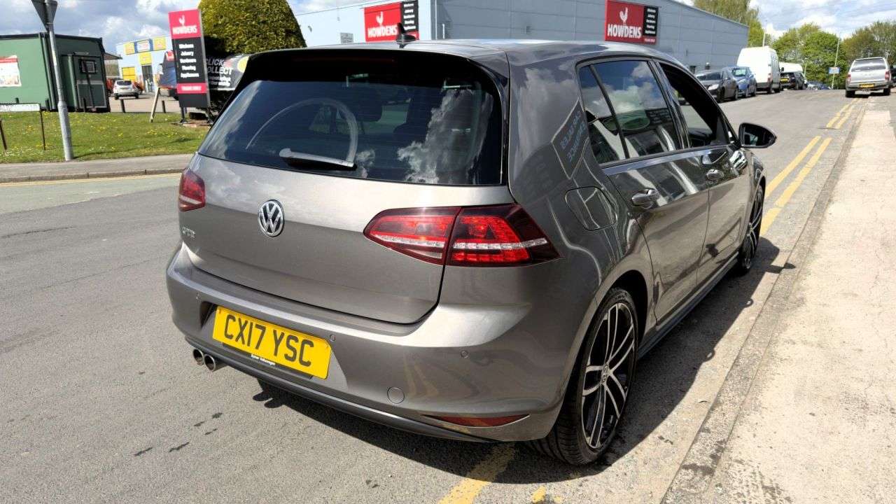 2017 VOLKSWAGEN GOLF 2017 VOLKSWAGEN GOLF