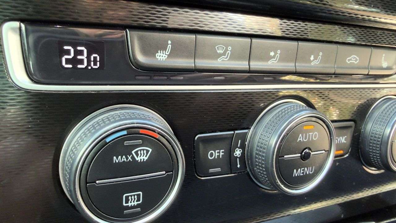 2017 VOLKSWAGEN GOLF 2017 VOLKSWAGEN GOLF
