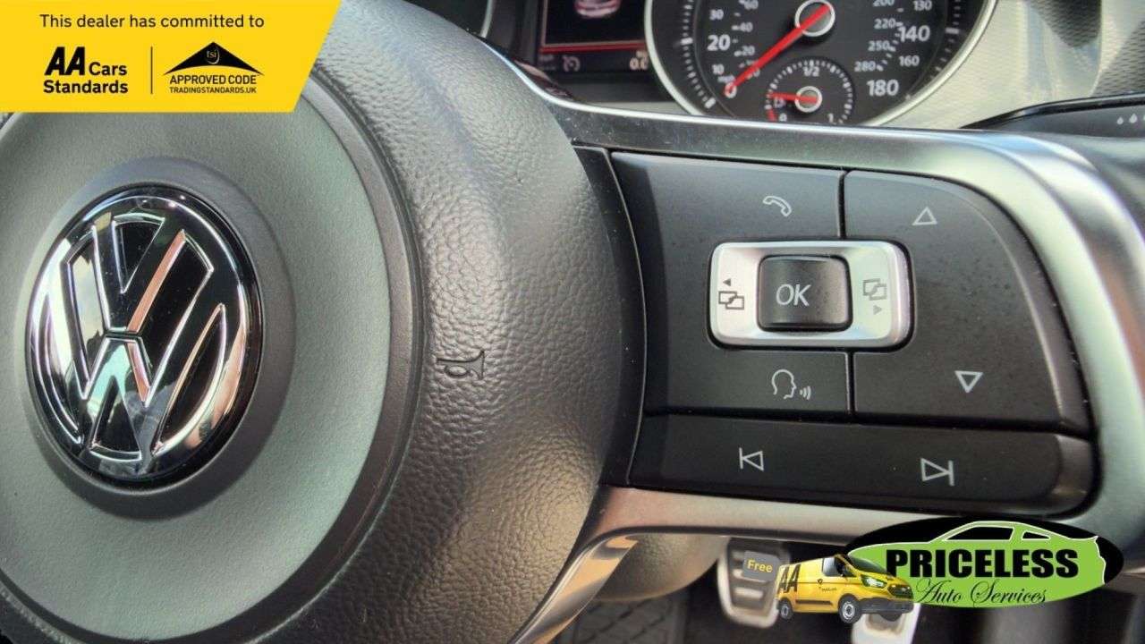 2017 VOLKSWAGEN GOLF 2017 VOLKSWAGEN GOLF