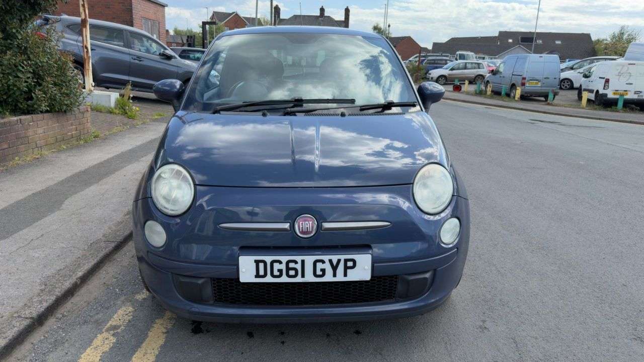 2011 FIAT 500 2011 FIAT 500