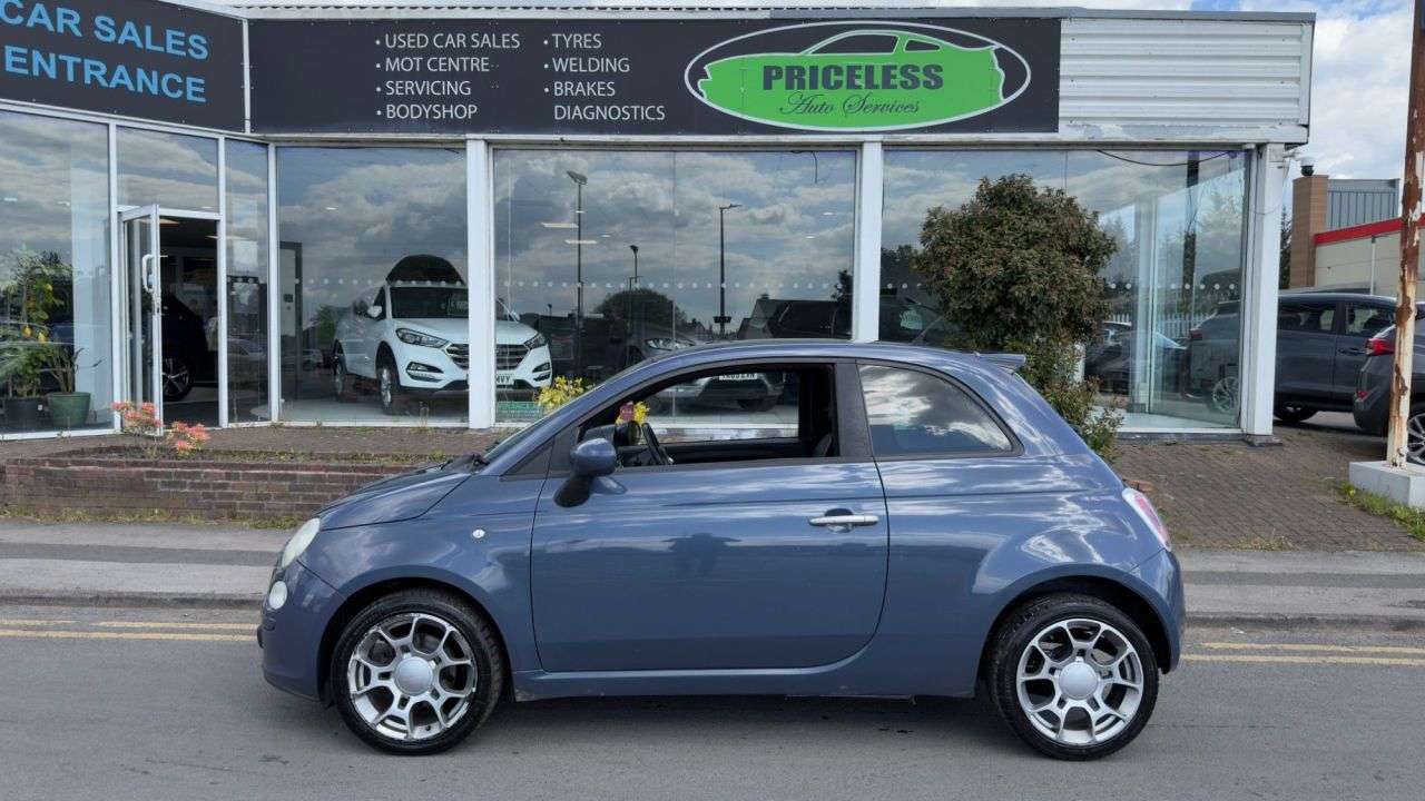2011 FIAT 500 2011 FIAT 500