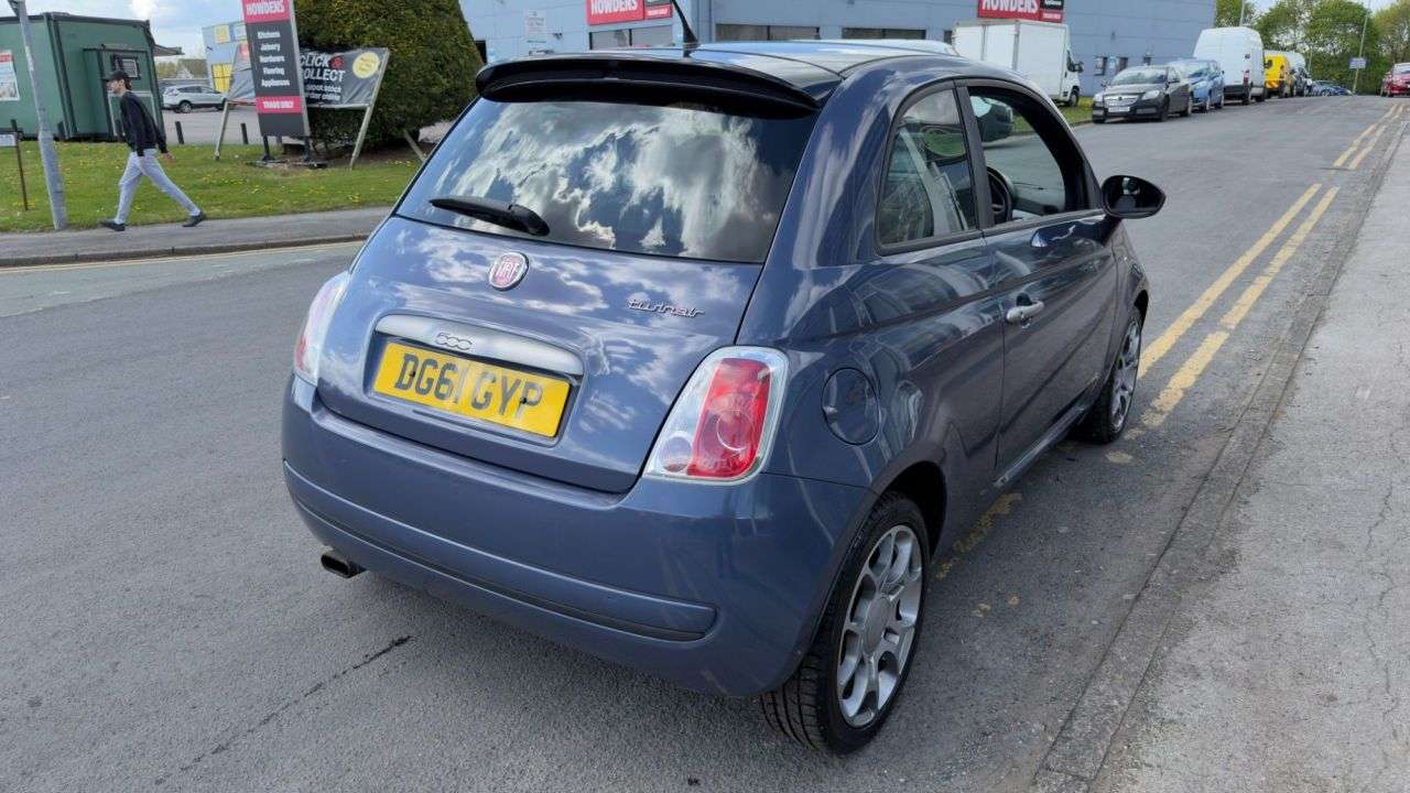 2011 FIAT 500 2011 FIAT 500