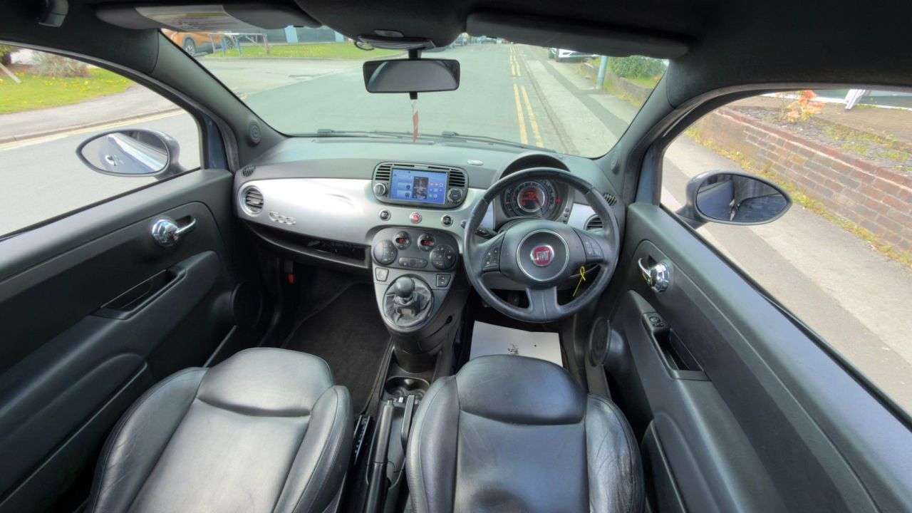 A 2011 FIAT 500 0.9 TwinAir Plus Hatchback 3dr Petrol Manual Euro 5 (s/s) (85 bhp) A 2011 FIAT 500 0.9 TwinAir Plus Hatchback 3dr Petrol Manual Euro 5 (s/s) (85 bhp)