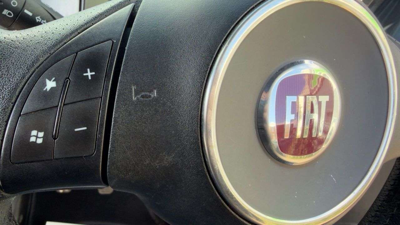 2011 FIAT 500 2011 FIAT 500