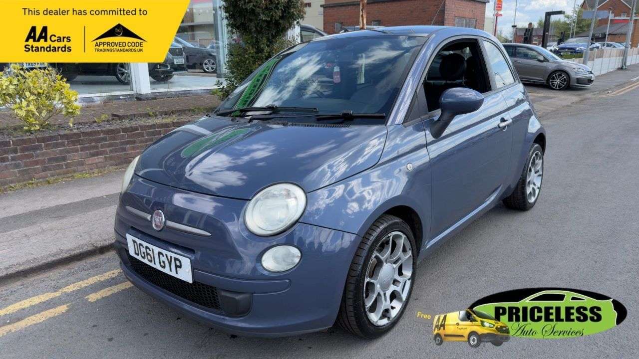 A 2011 FIAT 500 0.9 TwinAir Plus Hatchback 3dr Petrol Manual Euro 5 (s/s) (85 bhp) A 2011 FIAT 500 0.9 TwinAir Plus Hatchback 3dr Petrol Manual Euro 5 (s/s) (85 bhp)
