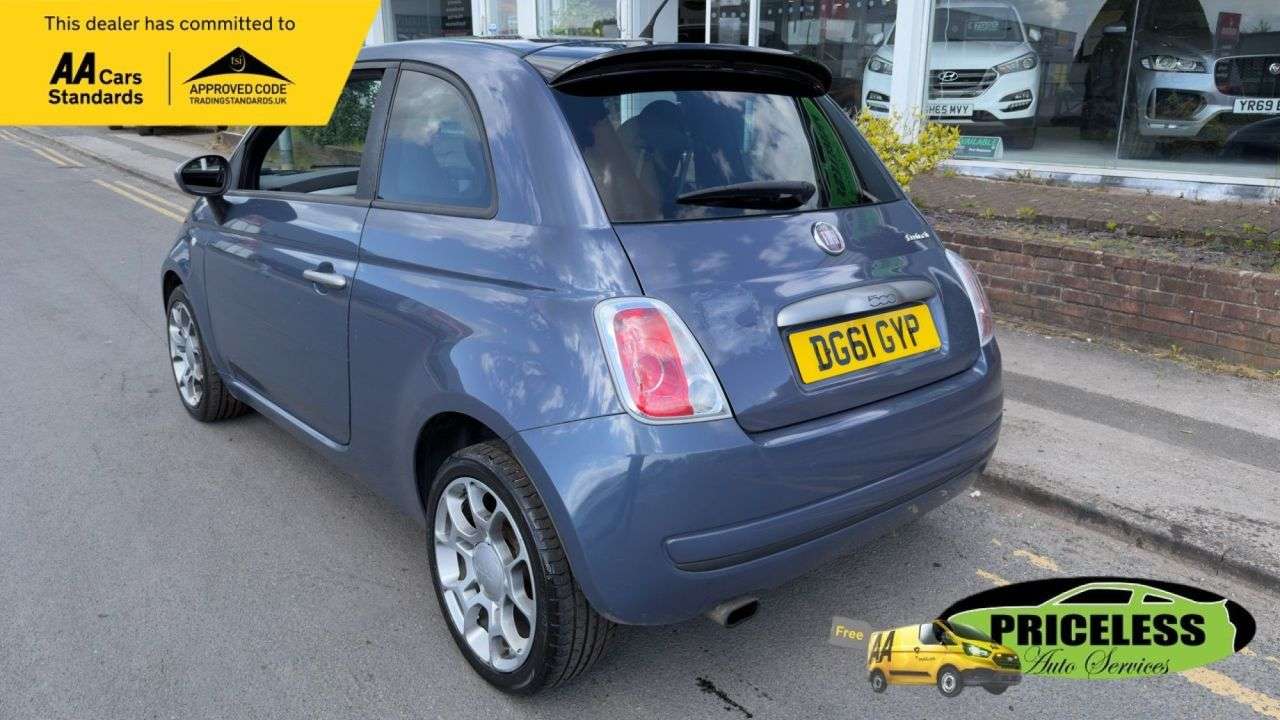 2011 FIAT 500 2011 FIAT 500