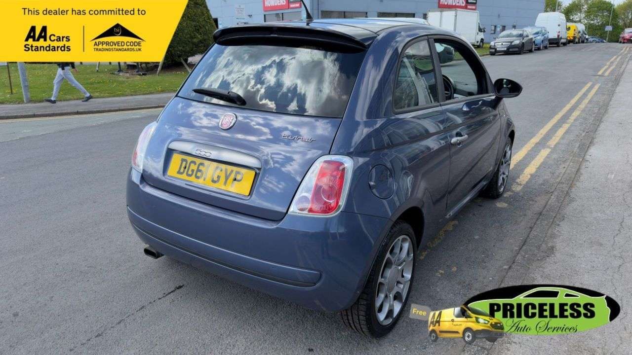 2011 FIAT 500 2011 FIAT 500