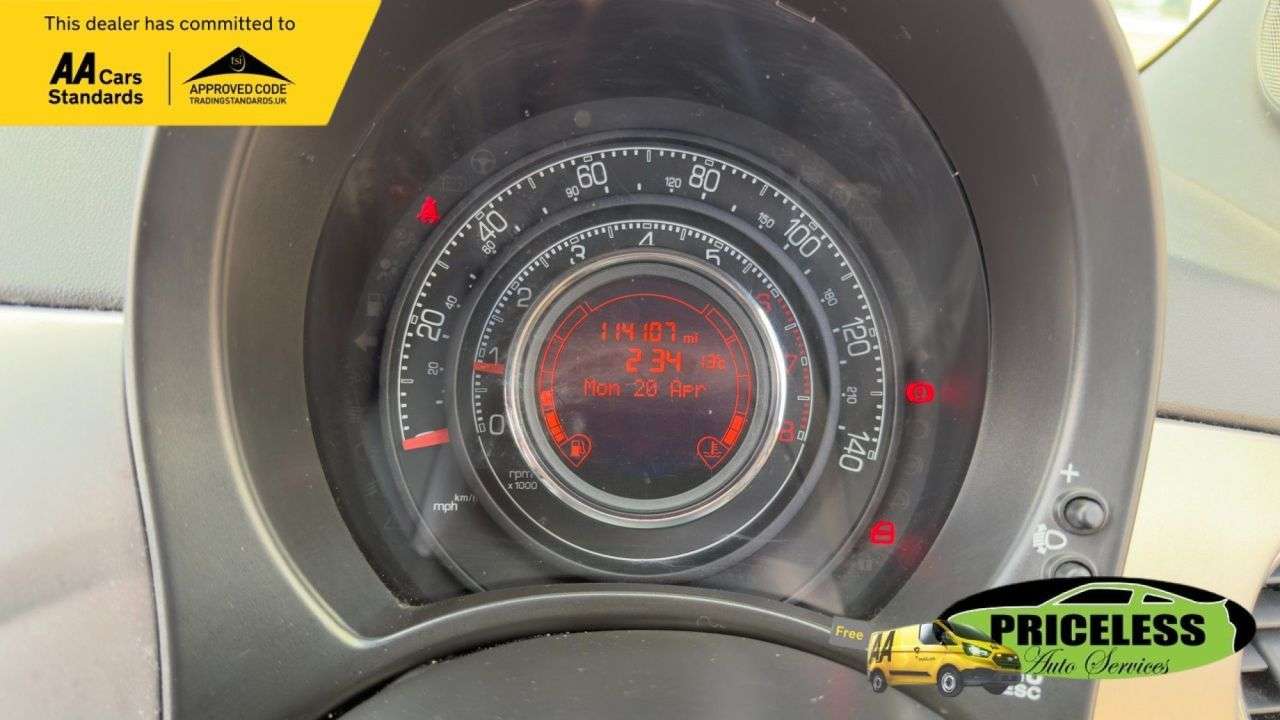2011 FIAT 500 2011 FIAT 500