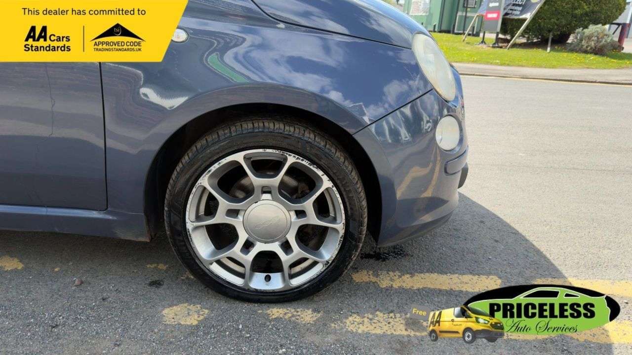 2011 FIAT 500 2011 FIAT 500