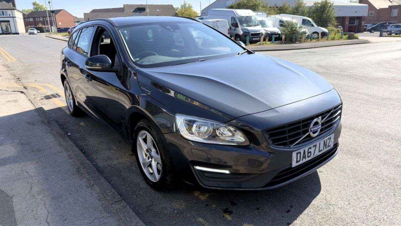 2017 VOLVO V60 2017 VOLVO V60