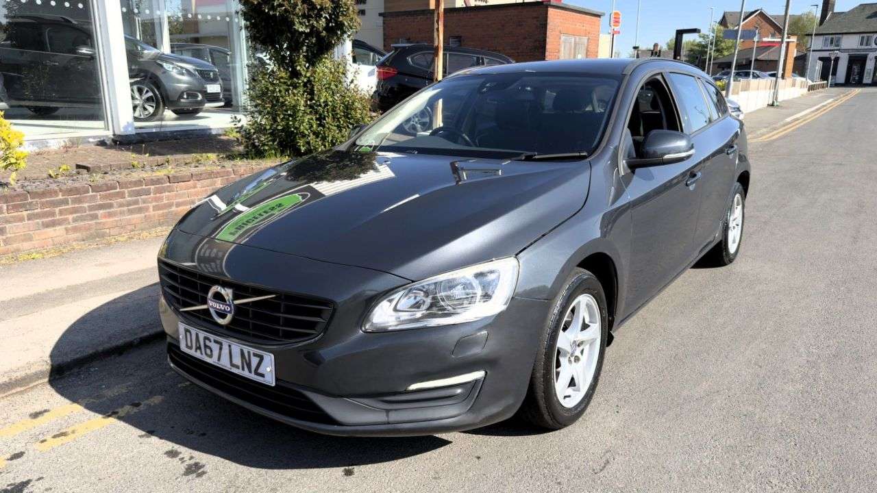 A 2017 VOLVO V60 AUTOMATIC 2.0 D3 Business Edition Estate 5dr Diesel Auto Euro 6 (s/s) (150 A 2017 VOLVO V60 AUTOMATIC 2.0 D3 Business Edition Estate 5dr Diesel Auto Euro 6 (s/s) (150