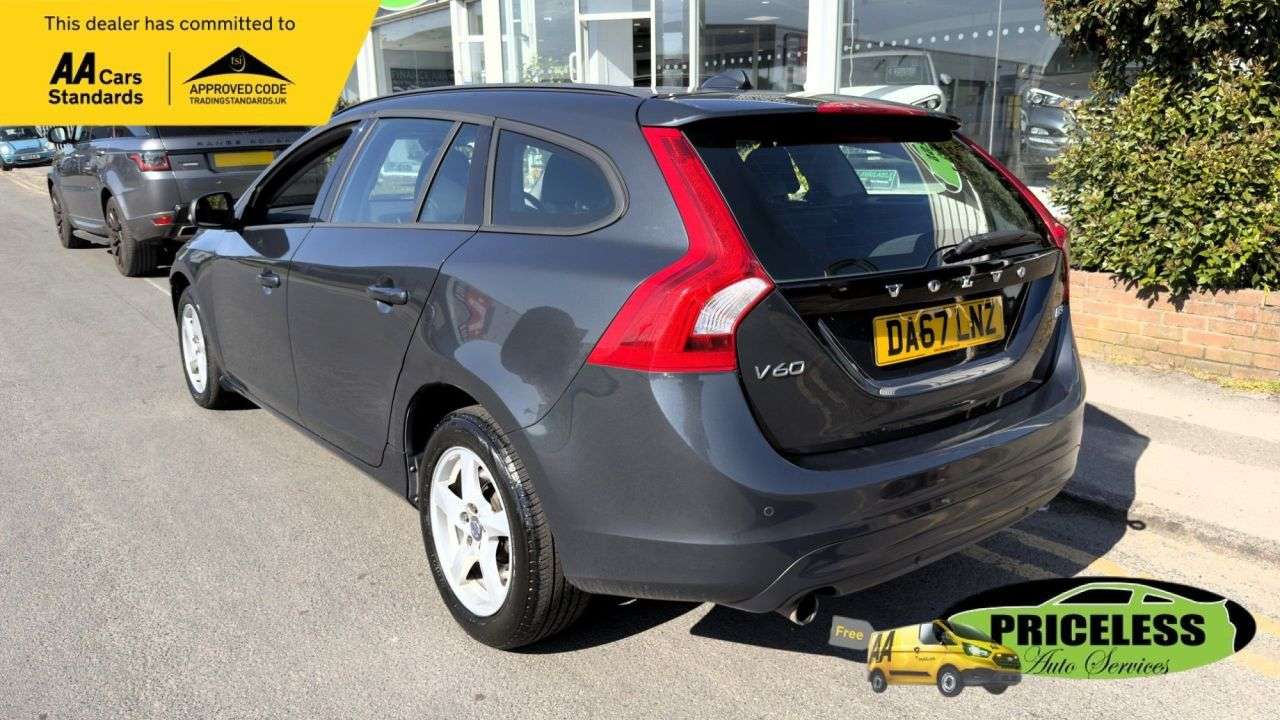 2017 VOLVO V60 2017 VOLVO V60