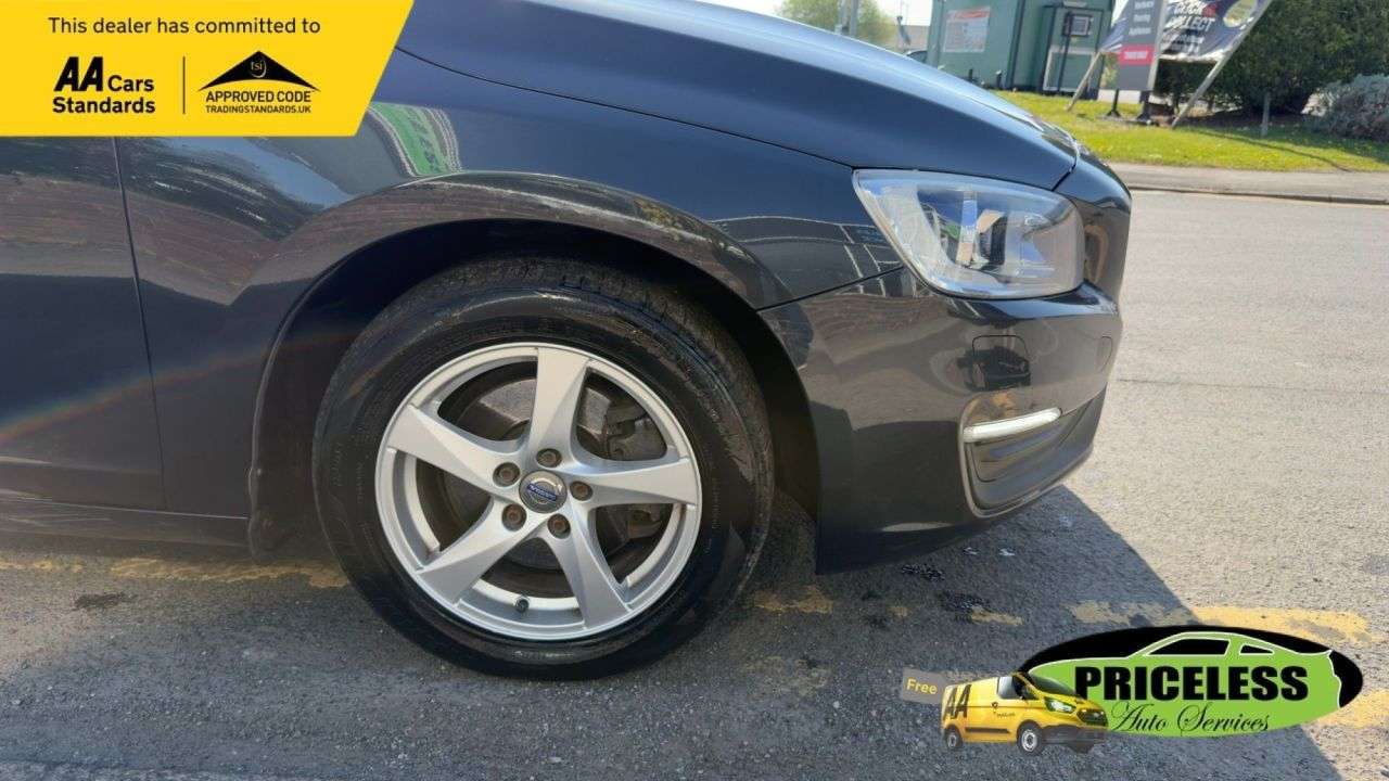 2017 VOLVO V60 2017 VOLVO V60