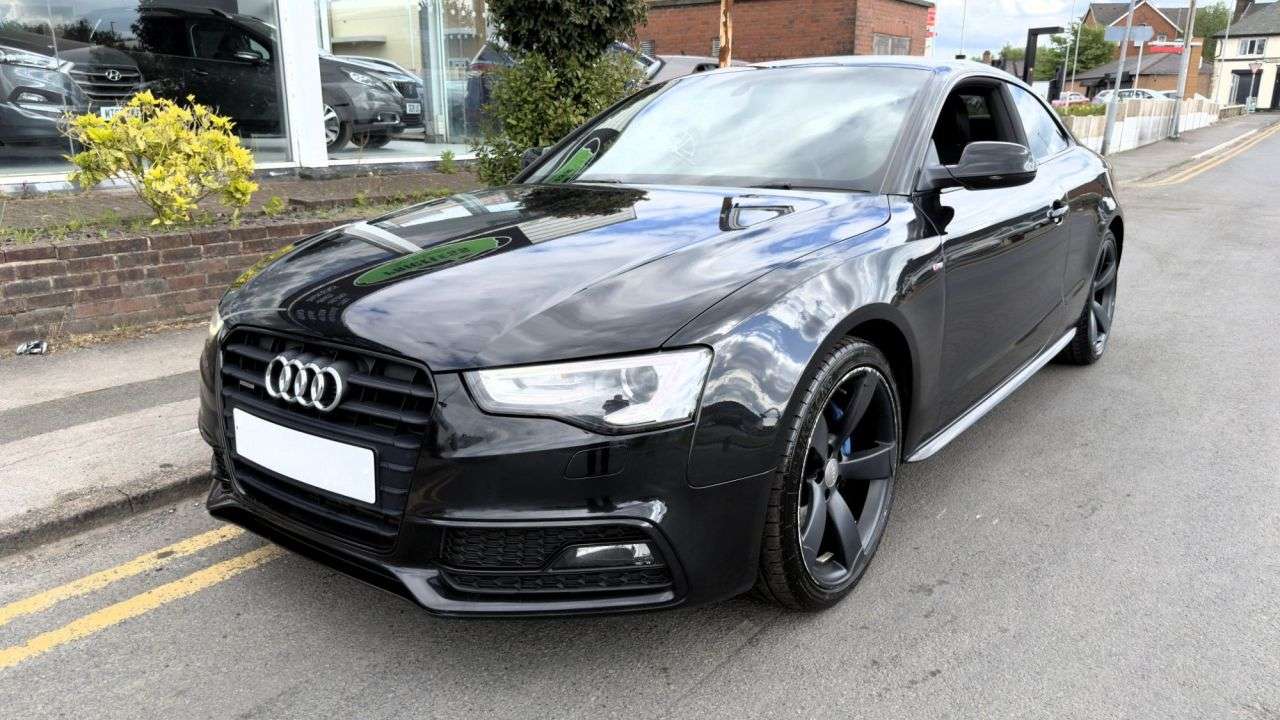 A 2013 AUDI A5 AUTOMATIC 2.0 TFSI Black Edition Coupe 2dr Petrol S Tronic quattro Euro 6 ( A 2013 AUDI A5 AUTOMATIC 2.0 TFSI Black Edition Coupe 2dr Petrol S Tronic quattro Euro 6 (