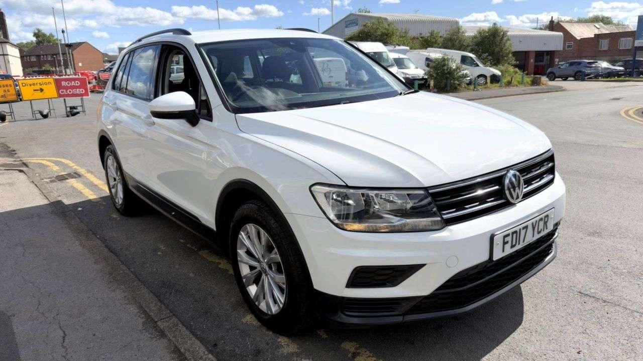 2017 VOLKSWAGEN TIGUAN 2017 VOLKSWAGEN TIGUAN