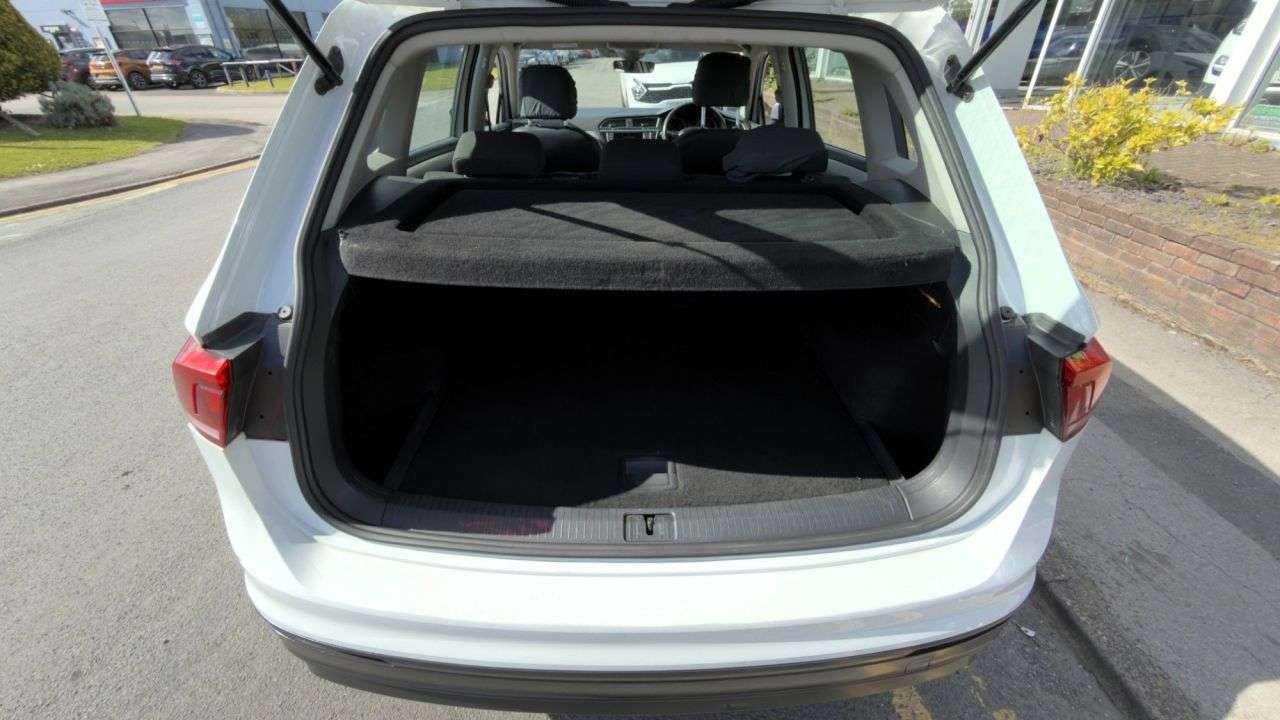 2017 VOLKSWAGEN TIGUAN 2017 VOLKSWAGEN TIGUAN